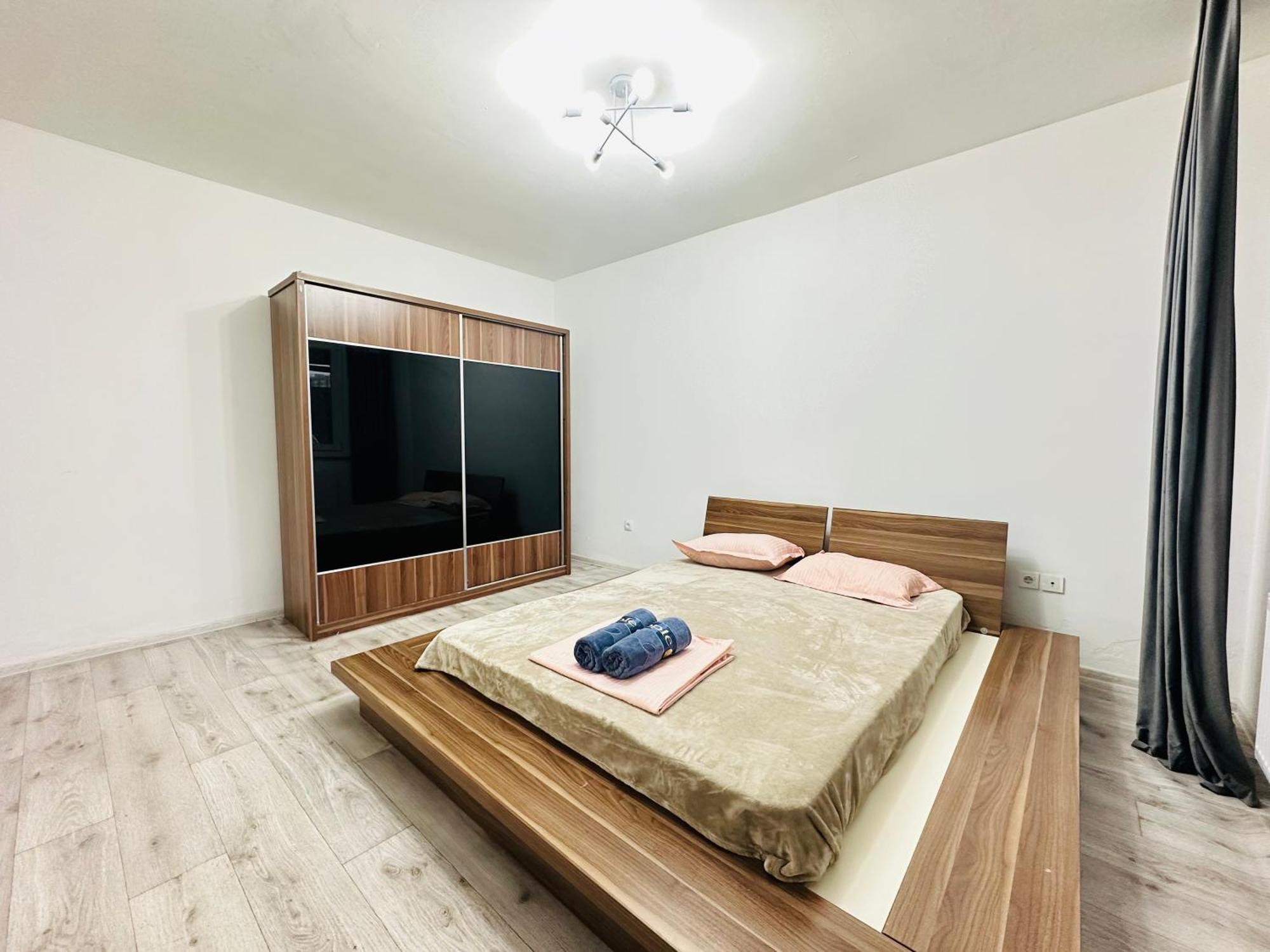Квартира Для Большой Семьи Almaty Luaran gambar