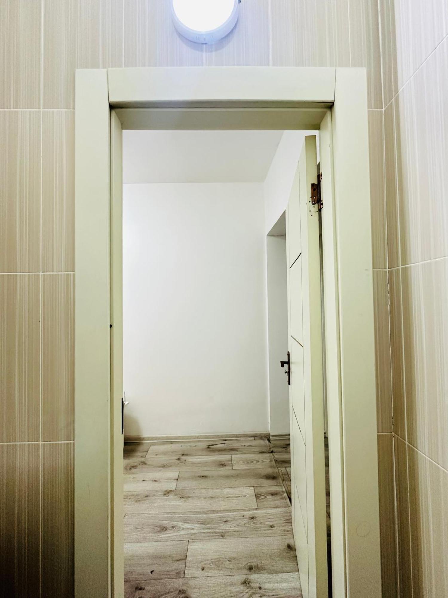 Квартира Для Большой Семьи Almaty Luaran gambar