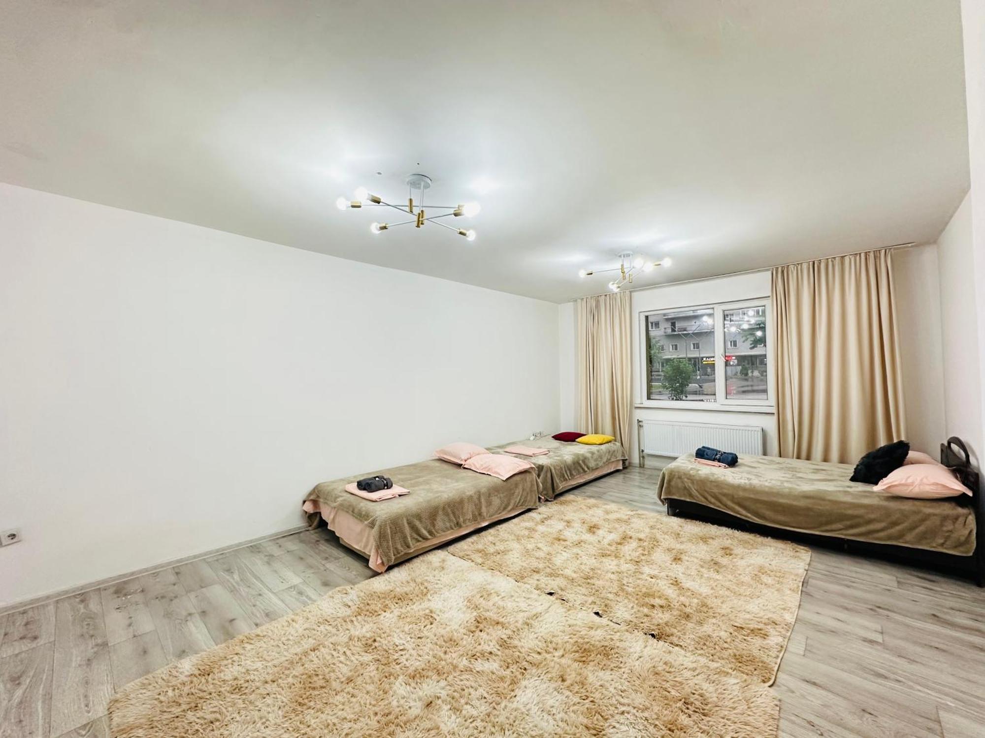 Квартира Для Большой Семьи Almaty Luaran gambar